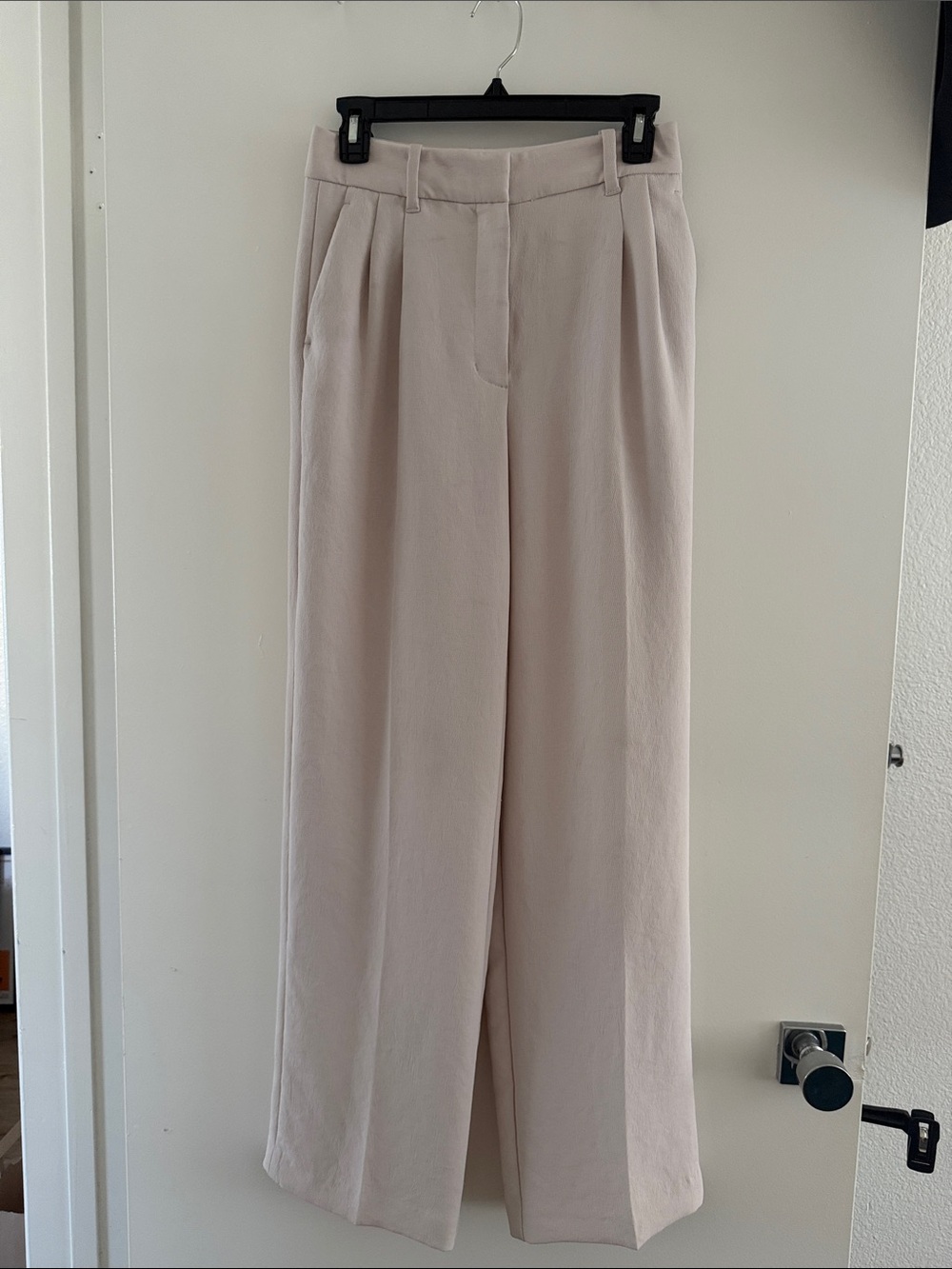 Wilfred The Effortless Pant in Light Pink/Cream